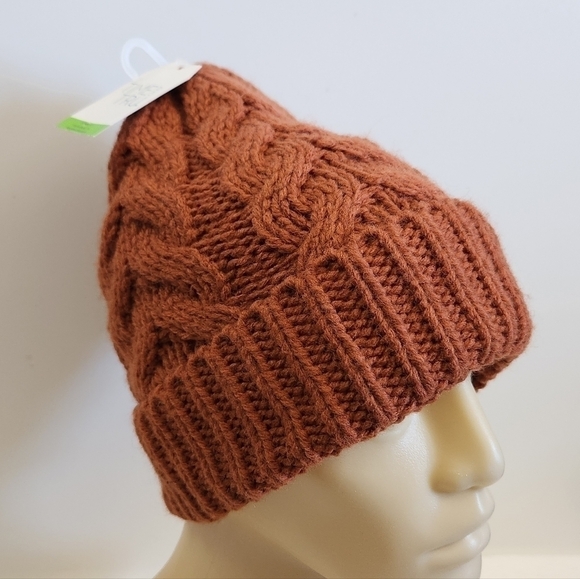 NWT Time and Tru Brown Cinnamon Spice Cable Knit Winter Beanie Hat - Picture 3 of 15